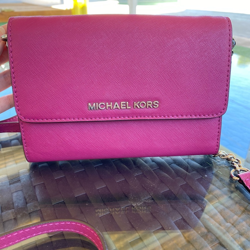 MICHAEL MK Daniela Small Leather Crossbody